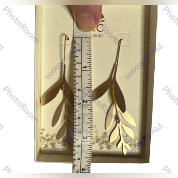 C&C California Gold Brass Leaf Dangle Earrings Brand New #15 - Picture 3 of 5